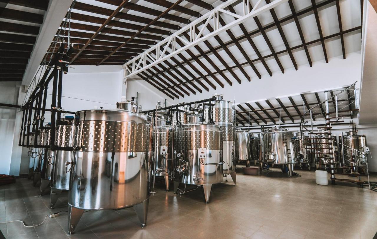 Lazar Winery Tourism B&B Rosoman ภายนอก รูปภาพ